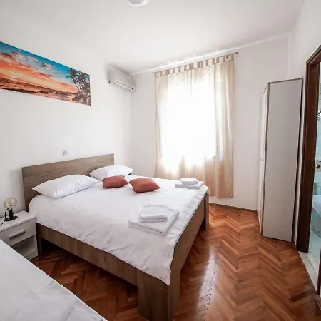 Apartment Zora In With Terrace, Near The *